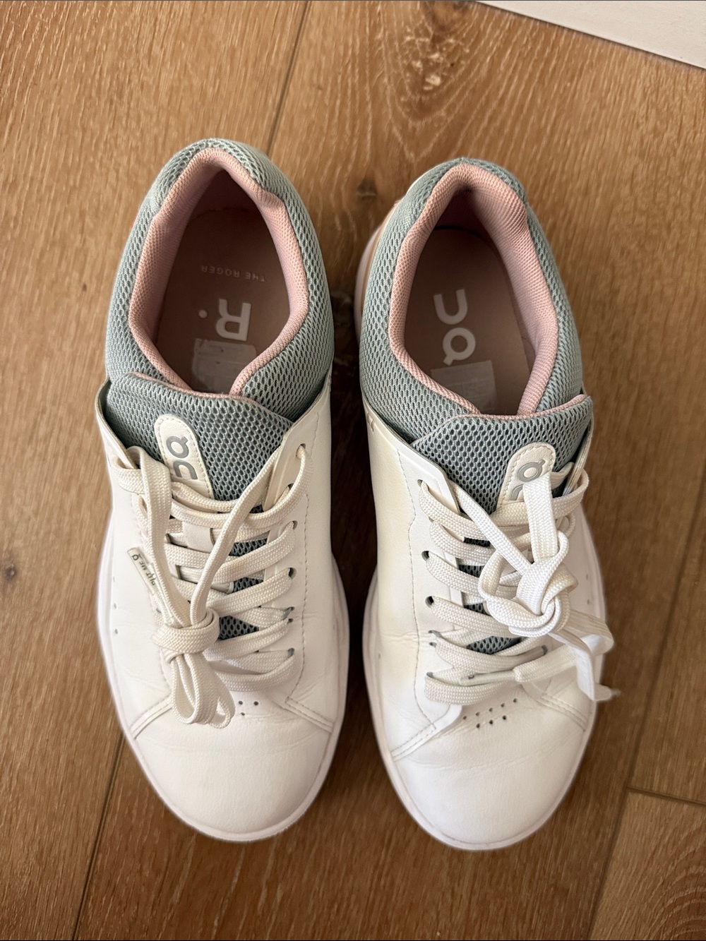 On Running NEW Sneakers Women’s 8 - Picture 2 of 5